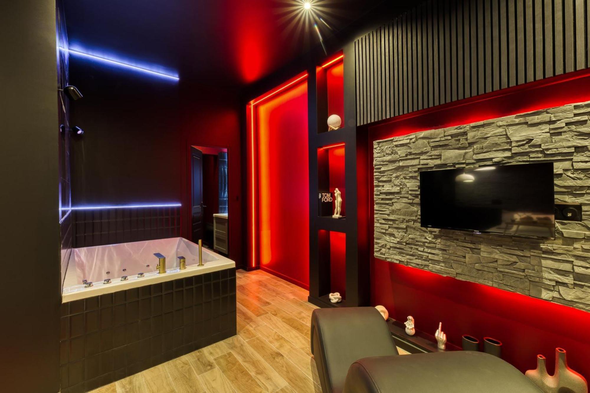 Suite Deluxe - Jacuzzi Melun Exteriör bild